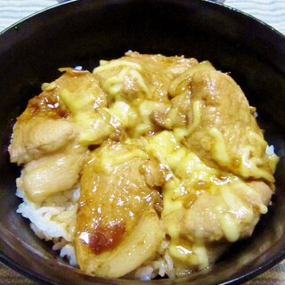 チーズで旨さアップ！十勝帯広豚丼【北海道グルメ】